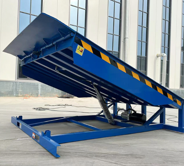 诏安固定式登车桥应用